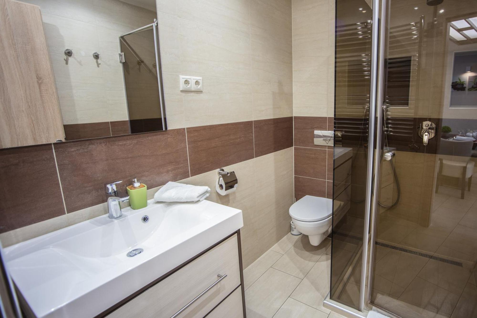 Nemeth Apartmanok Sarvar Ngoại thất bức ảnh