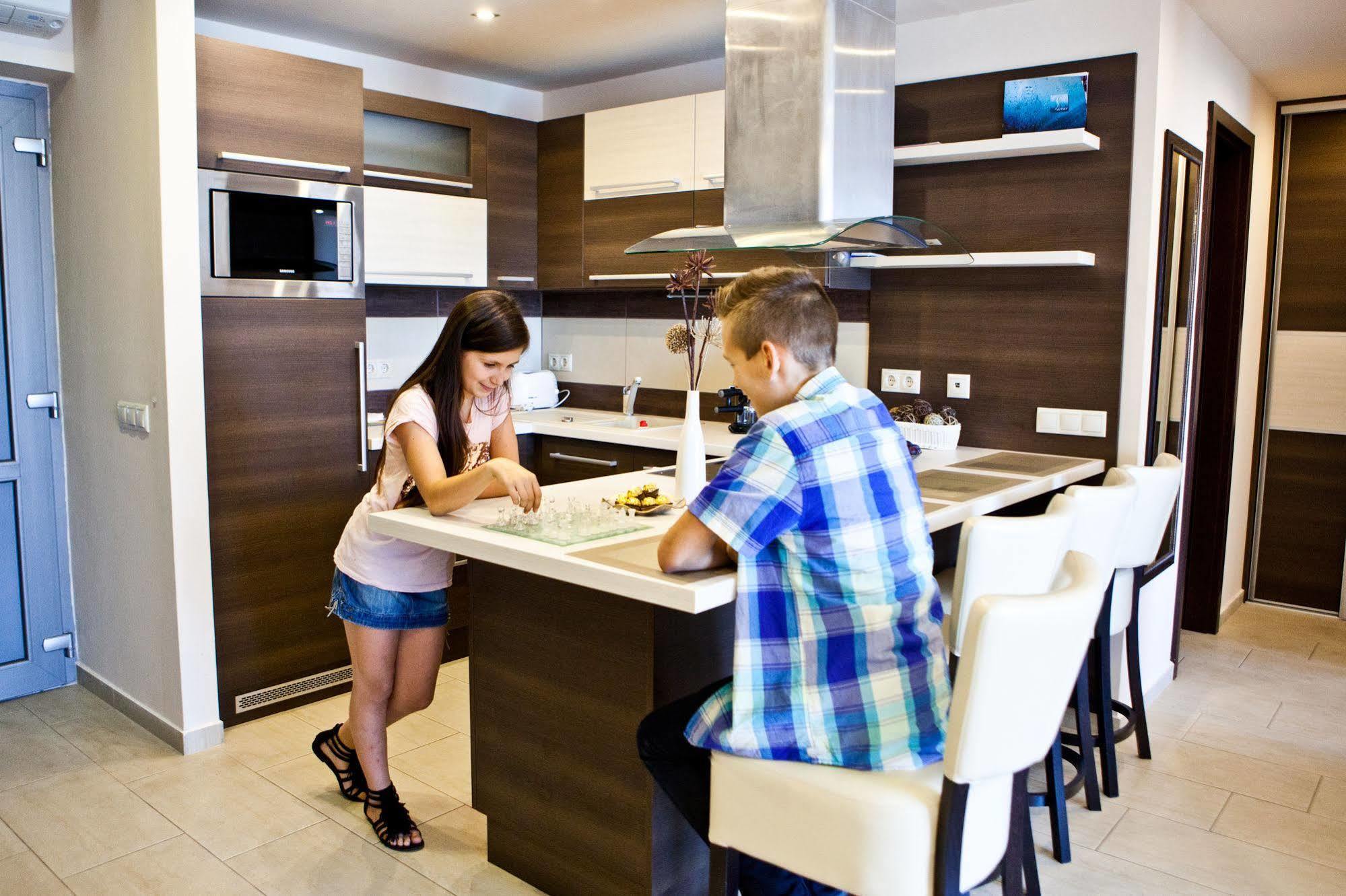 Nemeth Apartmanok Sarvar Ngoại thất bức ảnh